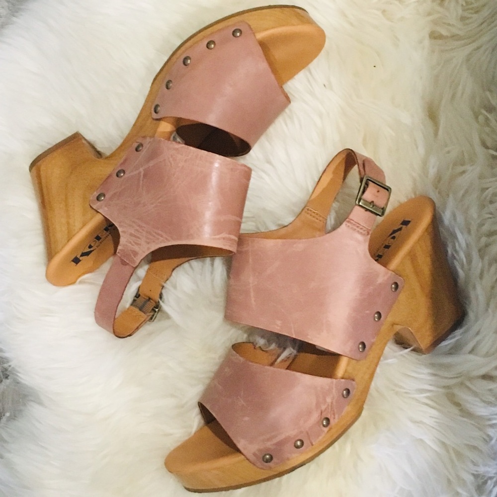 Korks Clog Wedges